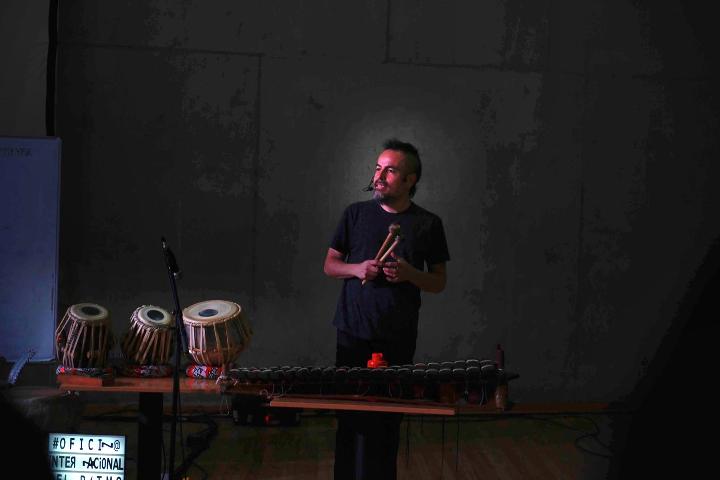 CLASE MAGISTRAL DE PERCUSIONES DEL MUNDO.