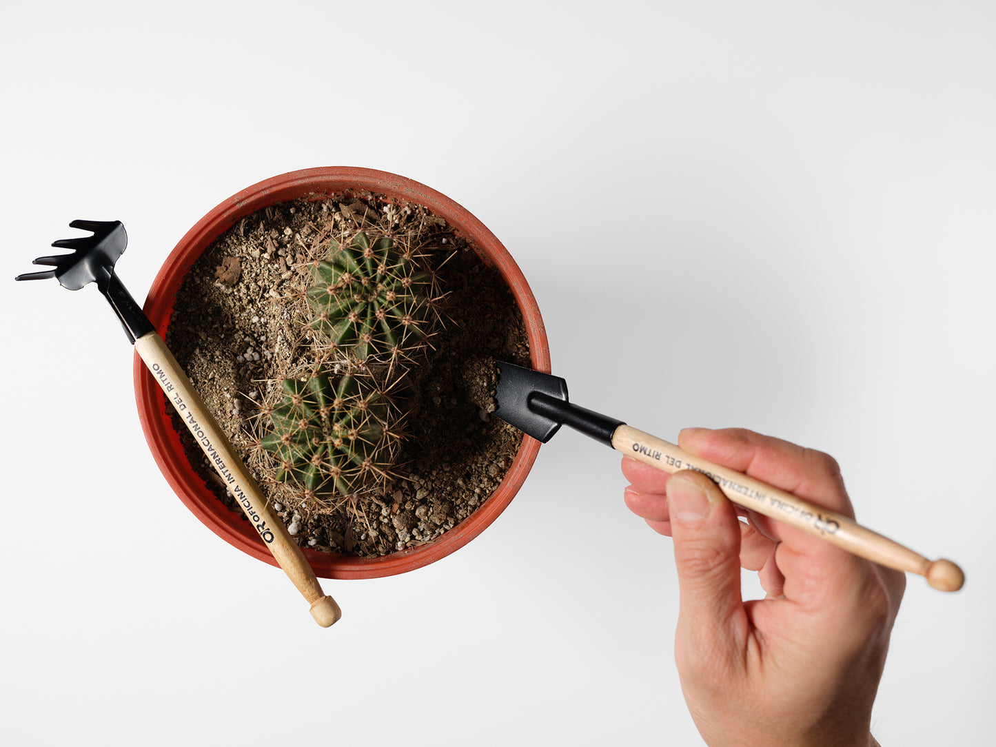 HERRAMIENTAS DE JARDIN / BAQUETAS "OiR" Oficina Internacional del Ritmo.